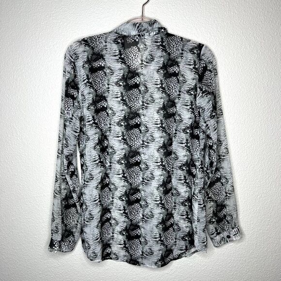 CAbi #988 Snakeskin Sheer Button Down Blouse Top Size Small - Picture 5 of 5